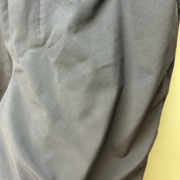 Lululemon Men’s Purple Athletic Shorts Size Medium - Picture 5 of 6